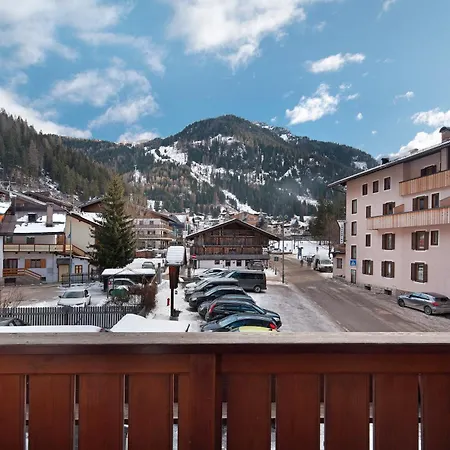 Giulia Apartment Canazei